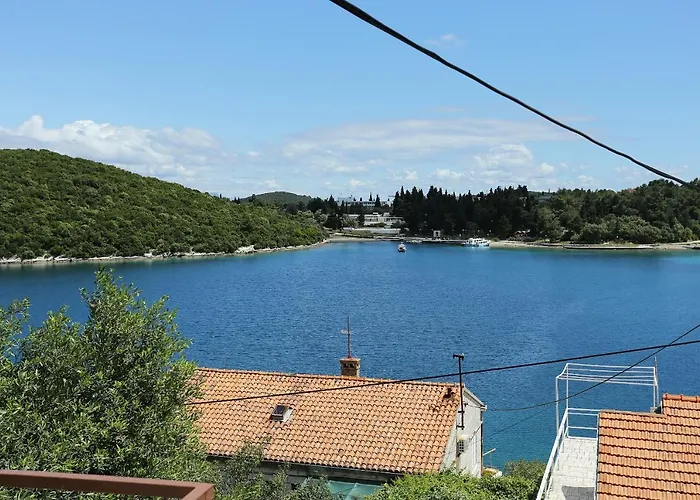 572a Korčula